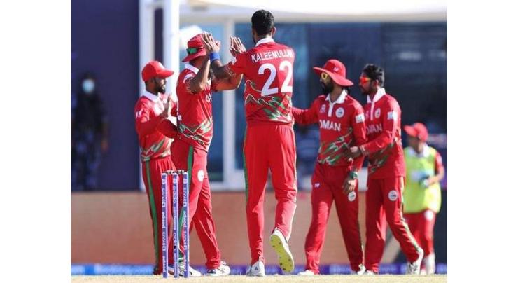 T20World Cup 2021: Oman beats PNG in opening match by 10 wickets


 