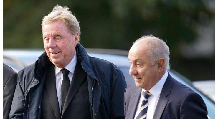 Football stars attend Jimmy Greaves' funeral

