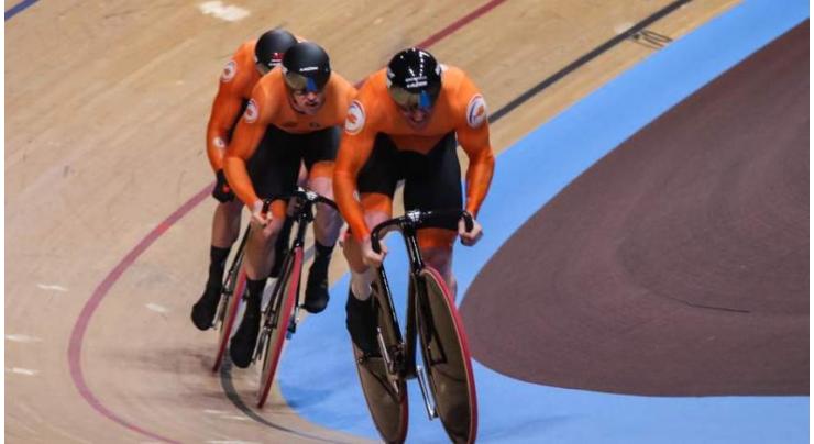 Wild time at track worlds as Dutch claim Madison treble
