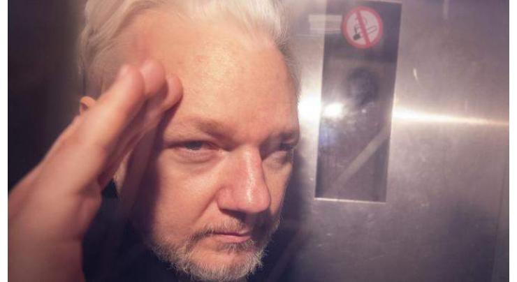 Assange's Fiancee Counts on UK Court to Decide Against Reporter's Extradition to US