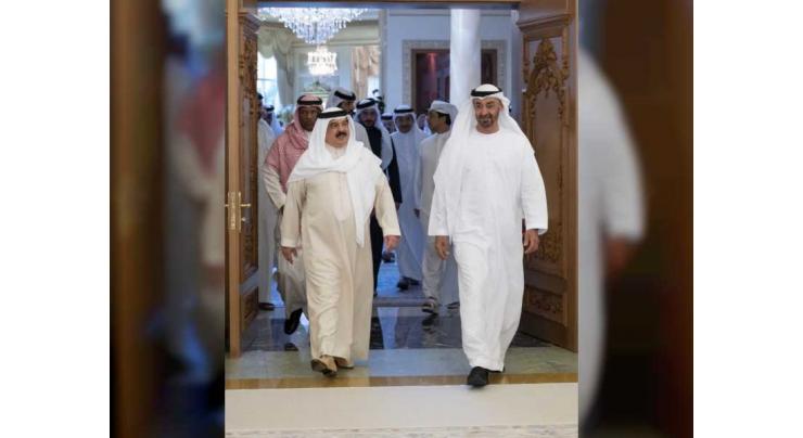 Mohamed bin Zayed receives King Hamad of Bahrain