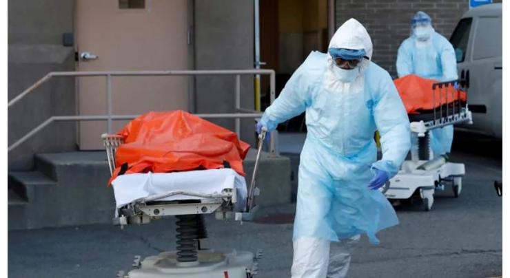 Moscow shuts down as Russia sees record virus cases, deaths
