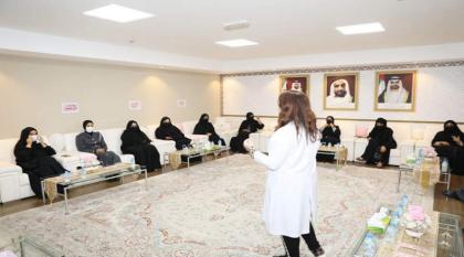 شرطة ابوظبي تعزز الوعي بوقاية المرأة من السرطان بالتعاون مع مستشفى برجيل