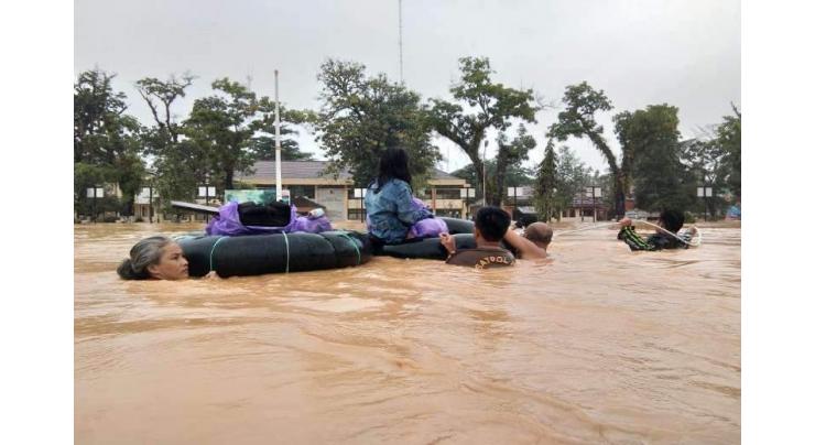 9 dead after floods in Sri Lanka, southern India
