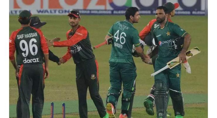 Pakistan thump Bangladesh in second T20I to seal series
