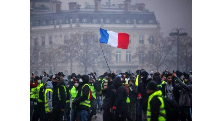 Yellow Vests Demonstration in Paris Escalates Into Unrest