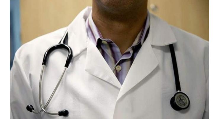 Contract doctors demand regularization of jobs
