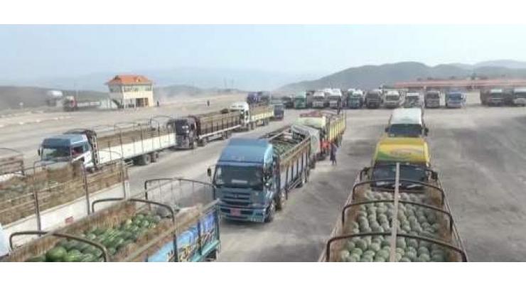 Two Myanmar-China border crossings re-open for trade
