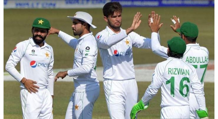 Afridi claims five wickets as Bangladesh set Pakistan 202-run target
