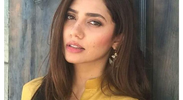 Mahira Khan faces criticism for promoting emotionally ‘abusive relationships'