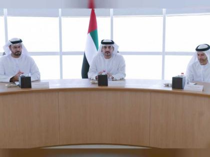 مكتوم بن محمد يعلن إدراج 10 شركات حكومية و شبه حكومية بسوق دبي المالي دعما للقطاع المالي في الإمارة