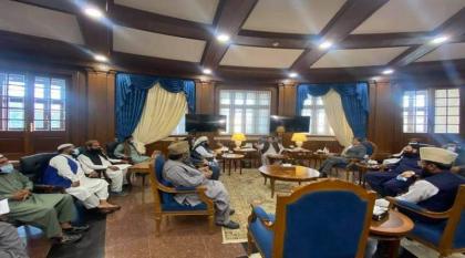 رئیس مجلس علماء باکستان یجتمع برئیس برلمان حکومة اقلیم البنجاب