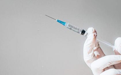 Russian COVID Vaccine for Adolescents Made on Same Platform as Sputnik V - Health Ministry