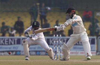 New Zealand pull off dramatic draw in first India Test
