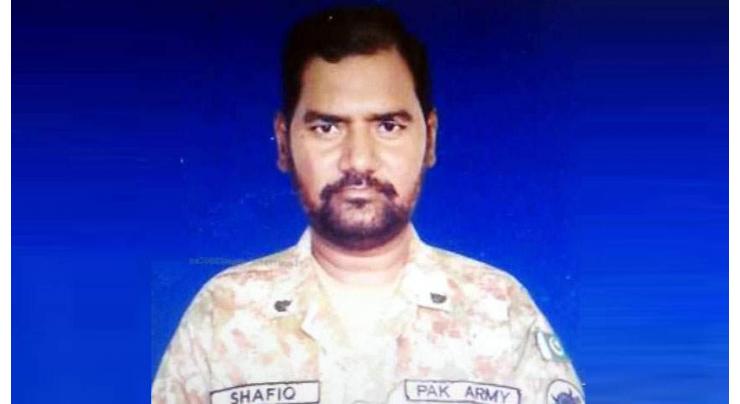 Havaldar Muhammad Shafiq buried with full military honours