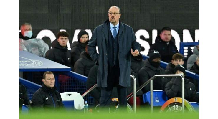 Everton owner backs under-fire Benitez despite struggles
