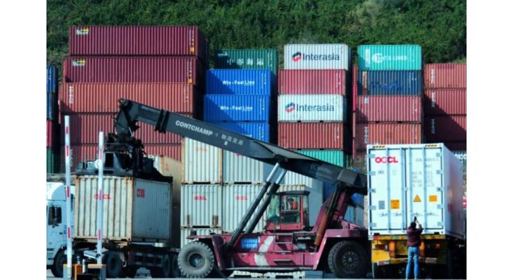 China's logistics activity picks up in November
