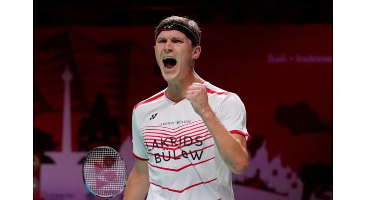 World no. 1 Axelsen powers into final in Indonesia
