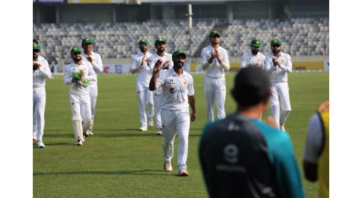 Sajid Khan claims eight wickets; leads Pakistan to dominating position against Bangladesh  