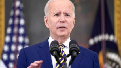 Biden Says Optimistic Omicron Variant Not to Exacerbate Supply Chain Problems