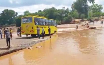 20 killed as Kenya bus plunges off bridge into river
