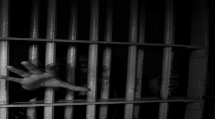 السجن الموٴبد بحق شابین فی قضیة اغتصاب امرأة بتونس