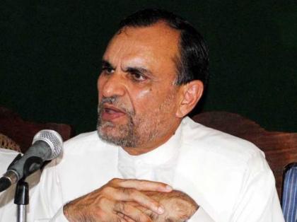 Azam Khan Swati grieved over crash of army helicopter in Siachen

