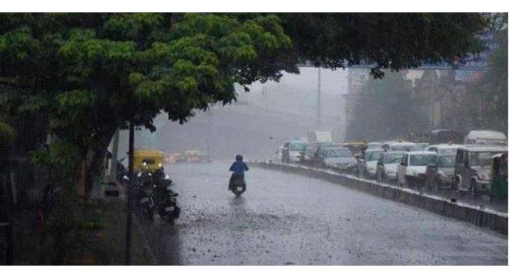 Faisalabad receives rain
