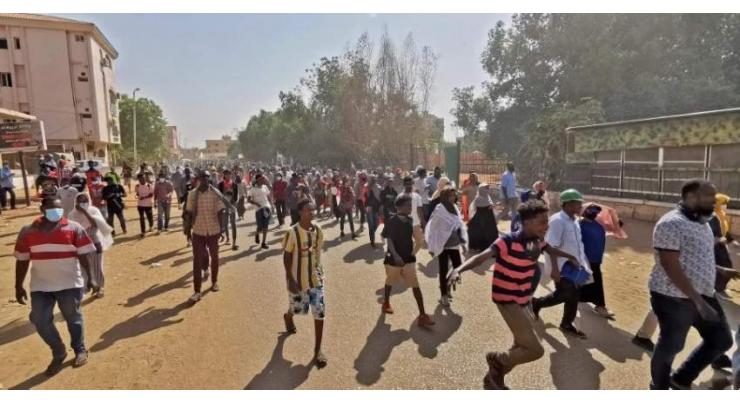 First Sudan security death as coup opponents keep up protests
