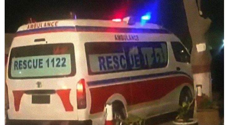 20 injured as laborer van collided with loaded tractor trolley
