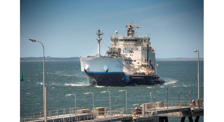 'World first' hydrogen shipment set to leave Australia for Japan
