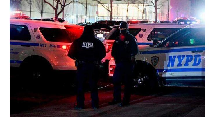 New York mayor calls for national action on guns after death of police officer
