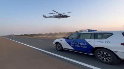 طيران شرطة أبوظبي ينقل مصاباً آسيوياً إلى "شخبوط الطبية"