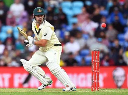 Light rain stops play in fifth Ashes Test
