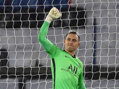 Navas tests positive as PSG hit by Covid again
