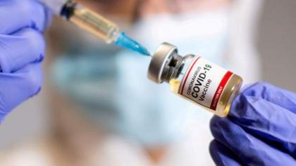 Health expert advises govt to launch 'door to door vaccination drive' to curtail Omicron
