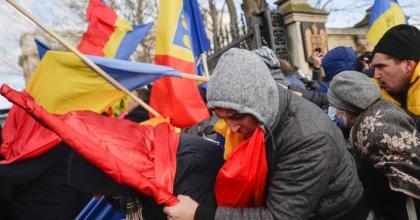 Moldova's Opposition Holds Flashmob in Protest Against Tariff Hike