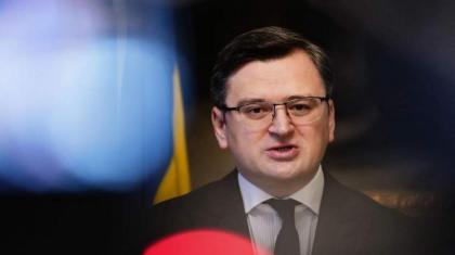 Ukraine welcomes February talks with Russia to defuse crisis
