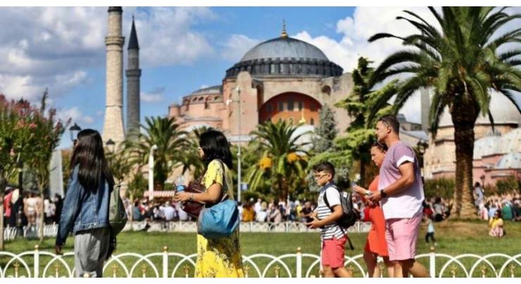 Turkey's tourism revenue doubled in 2021 despite setbacks

