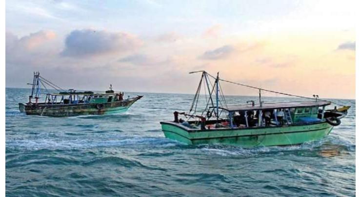 Sri Lankan Navy Detains 21 Indian Fishermen for Poaching