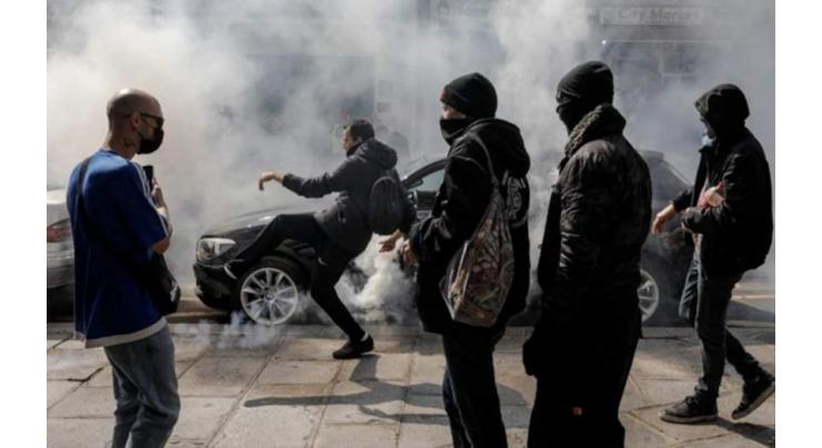 French Police Use Tear Gas to Disperse 'Freedom Convoy' COVID-19 Protest