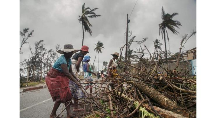 Cyclone Emnati lashes Madagascar
