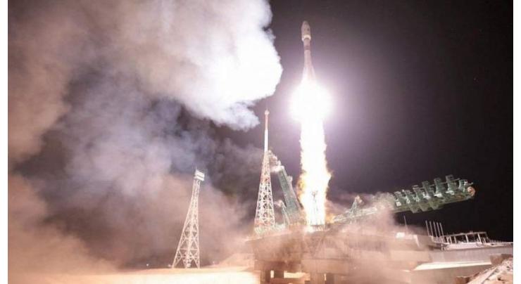 Foreigners to Leave Baikonur Only After Ensuring Security of OneWeb Satellites - Source