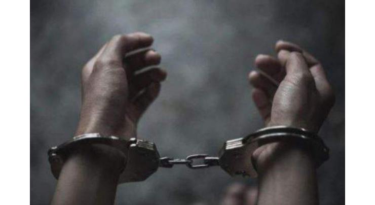 Thhree dacoits arrested, weapons recovered
