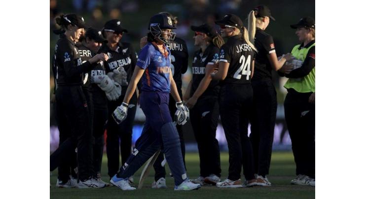 Women's Cricket World Cup scores: NZL v IND

