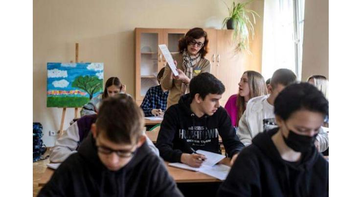 Polish school offers Ukraine teens 'semblance of normalcy'
