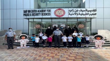 شرطة ابوظبي تنفذ مبادرة احتفالية بمناسبة "يوم الطفل الإماراتي"
