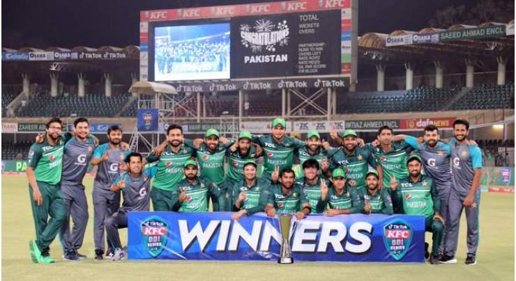 Babar, bowlers help Pakistan win ODI series against Australia after 20 years
