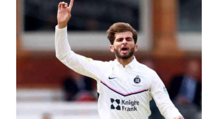 Shaheen Afridi, Tom Helm give tough time to Leicestershire