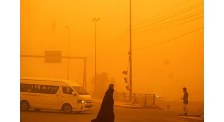 Latest sandstorm brings Iraq to standstill
